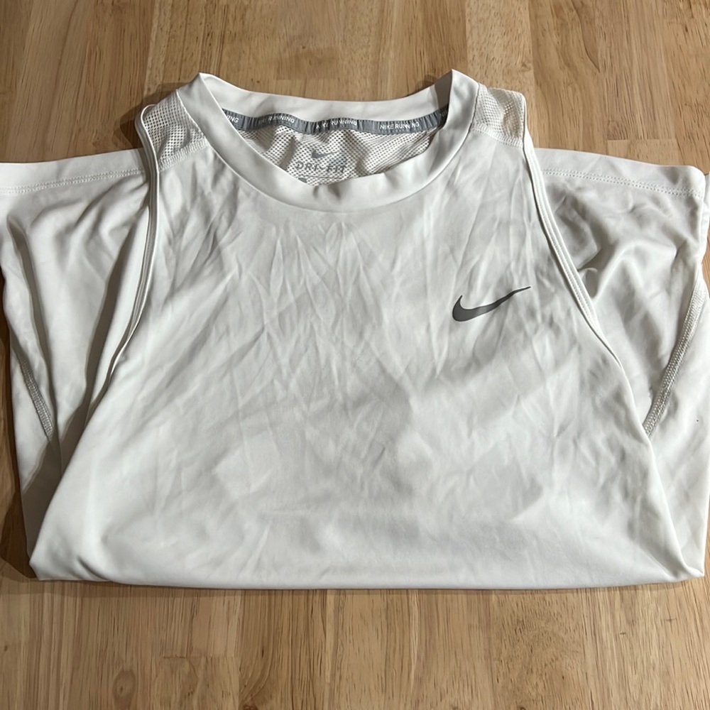 Women’s Athletic Nike Running Dri-Fit tank/muscle tee - Size: L